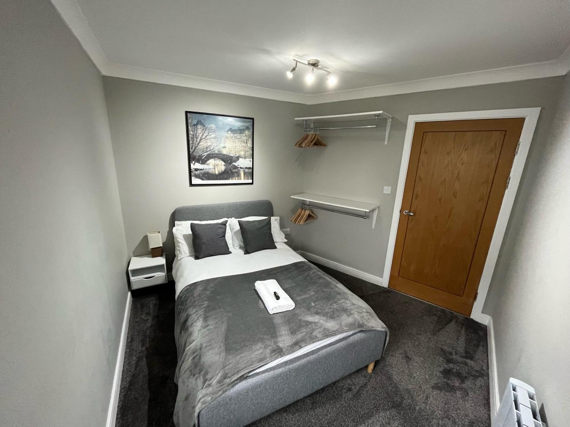 Ultra-Luxury City Centre 2 Bed Apartment, With Free Parking Cardiff Exterior photo